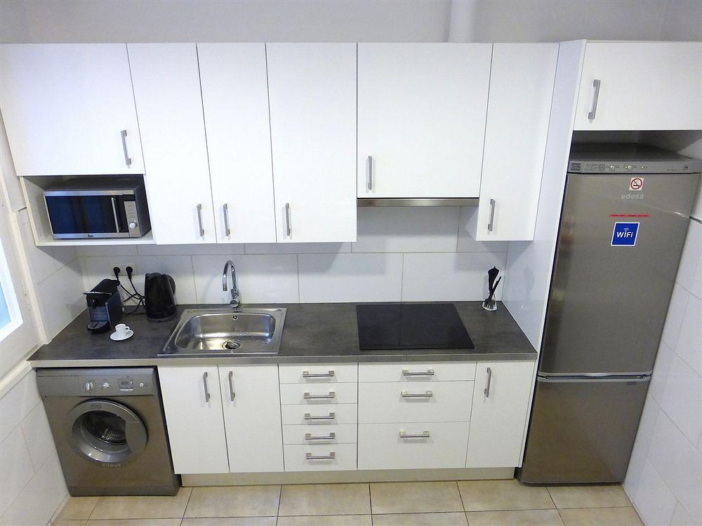 Super Balmes Guest House Barcelona Exterior foto