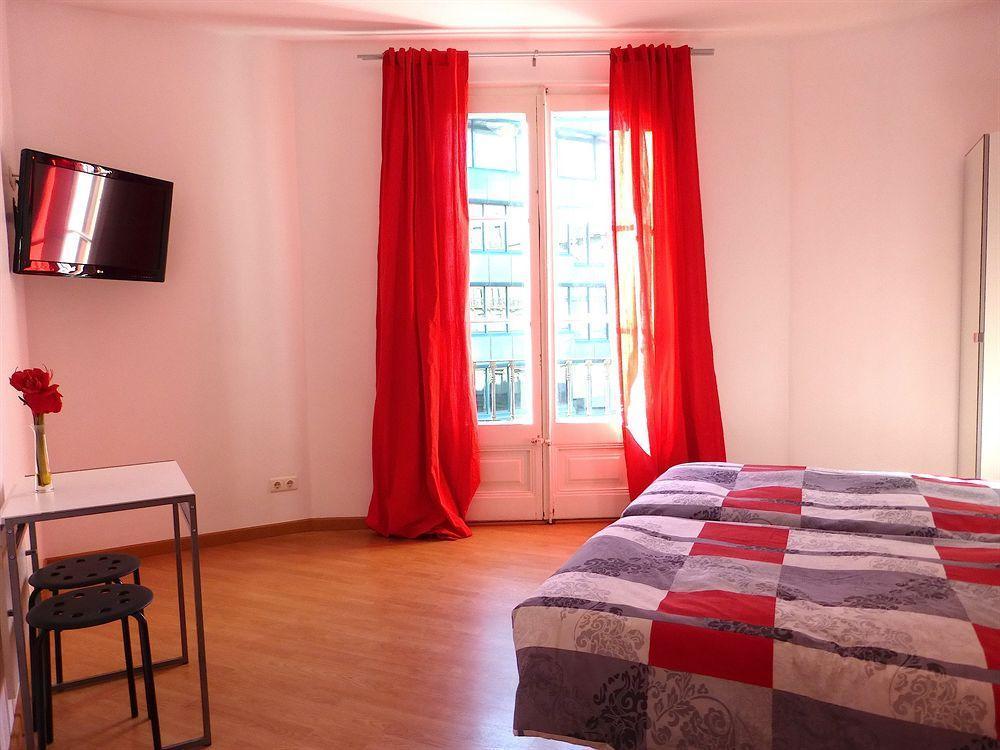 Super Balmes Guest House Barcelona Exterior foto